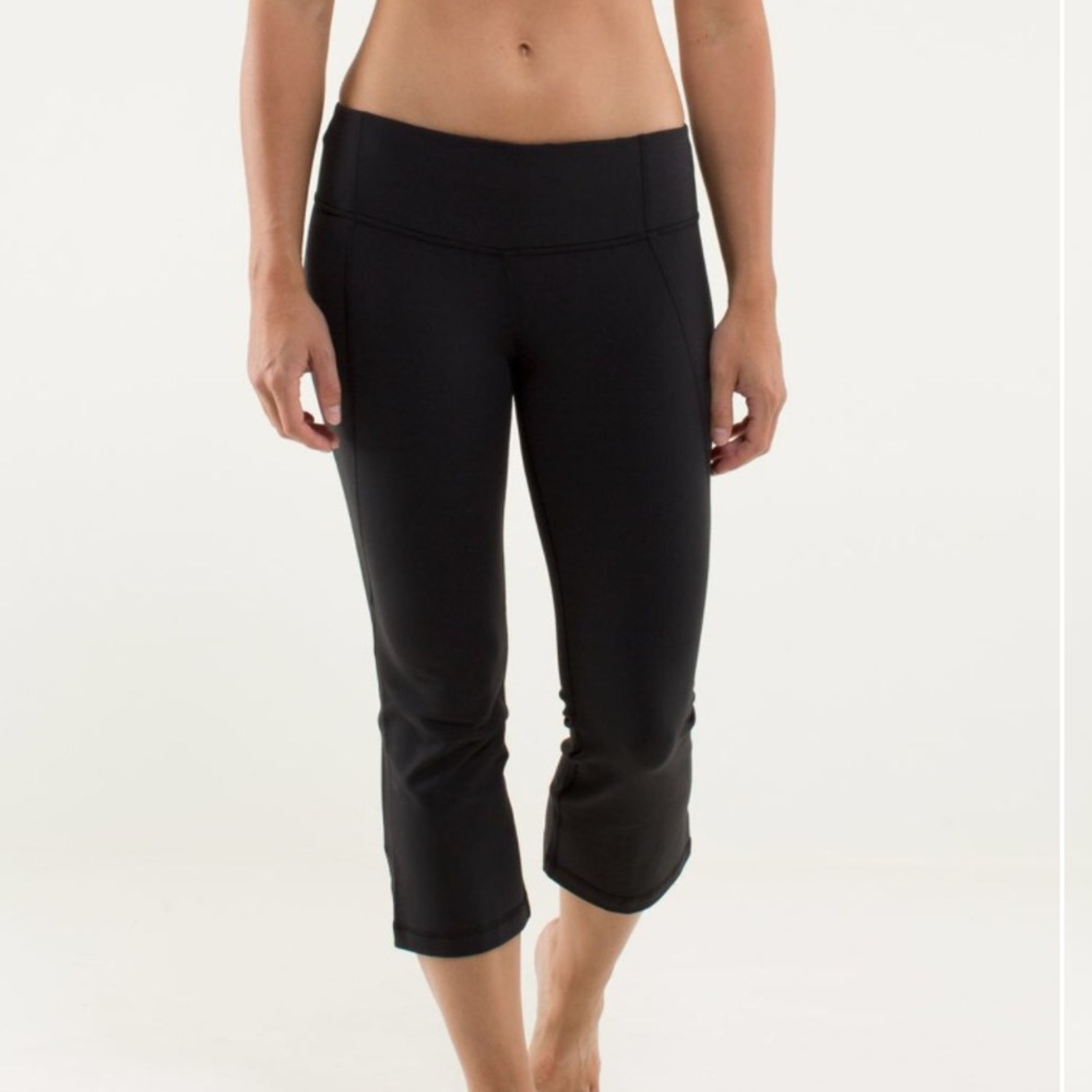 Lululemon Gather and Crow Slit Crop - Picture 1 of 6